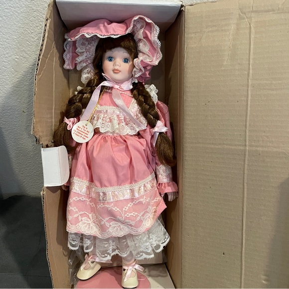 Princess House Other - Princess House Katrina Porcelain Collector Doll